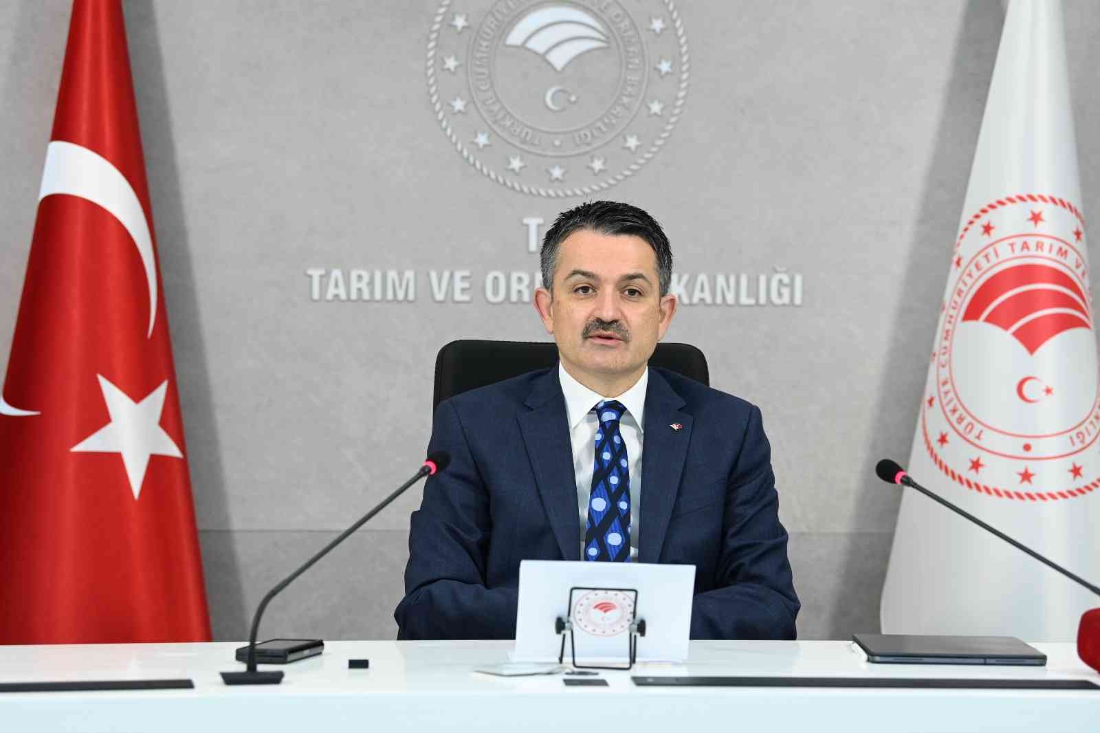 Bakan Pakdemirli il müdürlerine seslendi: “İşimiz saha, gücümüz saha”