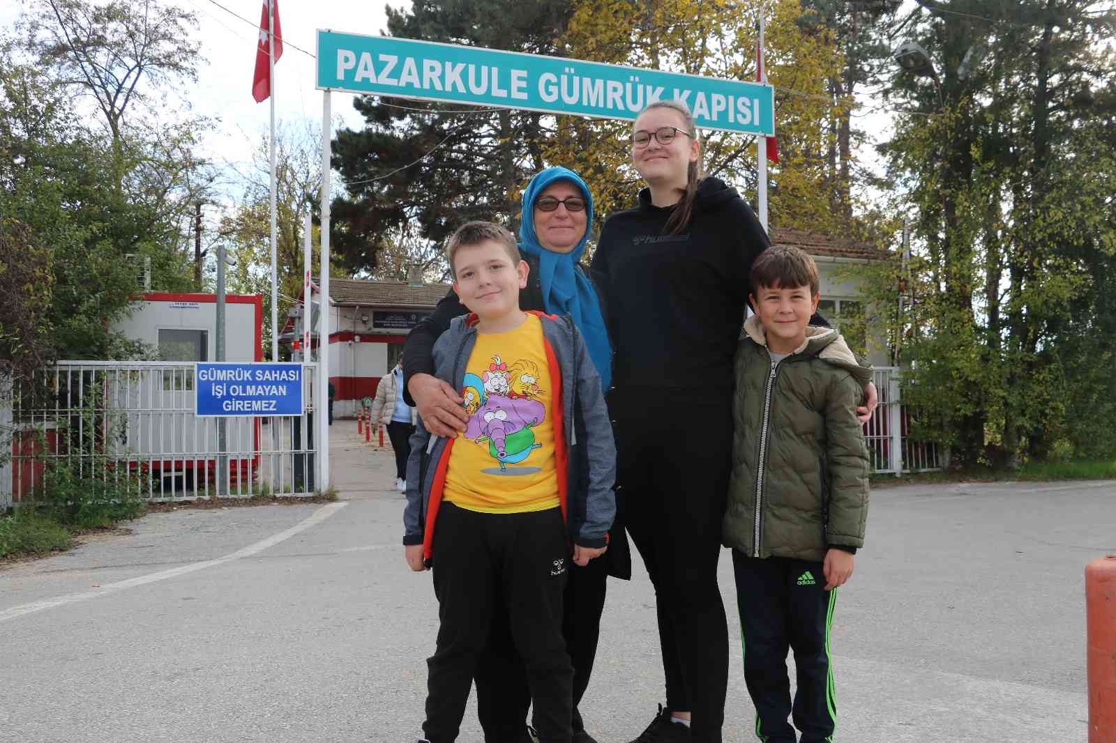 Pazarkule Sınır Kapısında "gurbetçilerin kuyruk çilesi" sona erecek