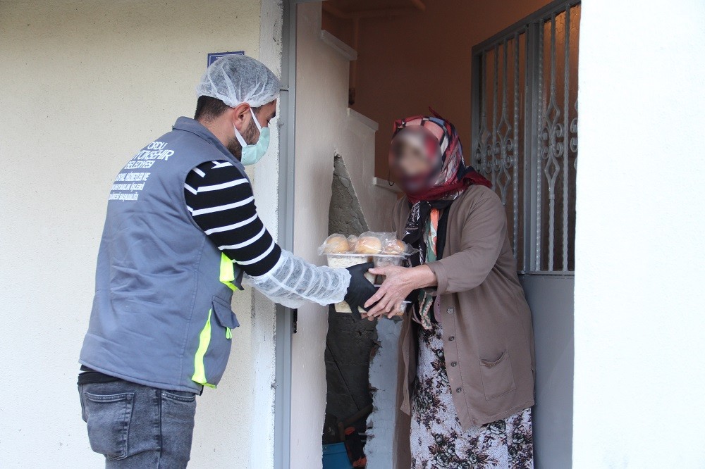 Ordu’da yaşlıların sofrasına sıcak yemek