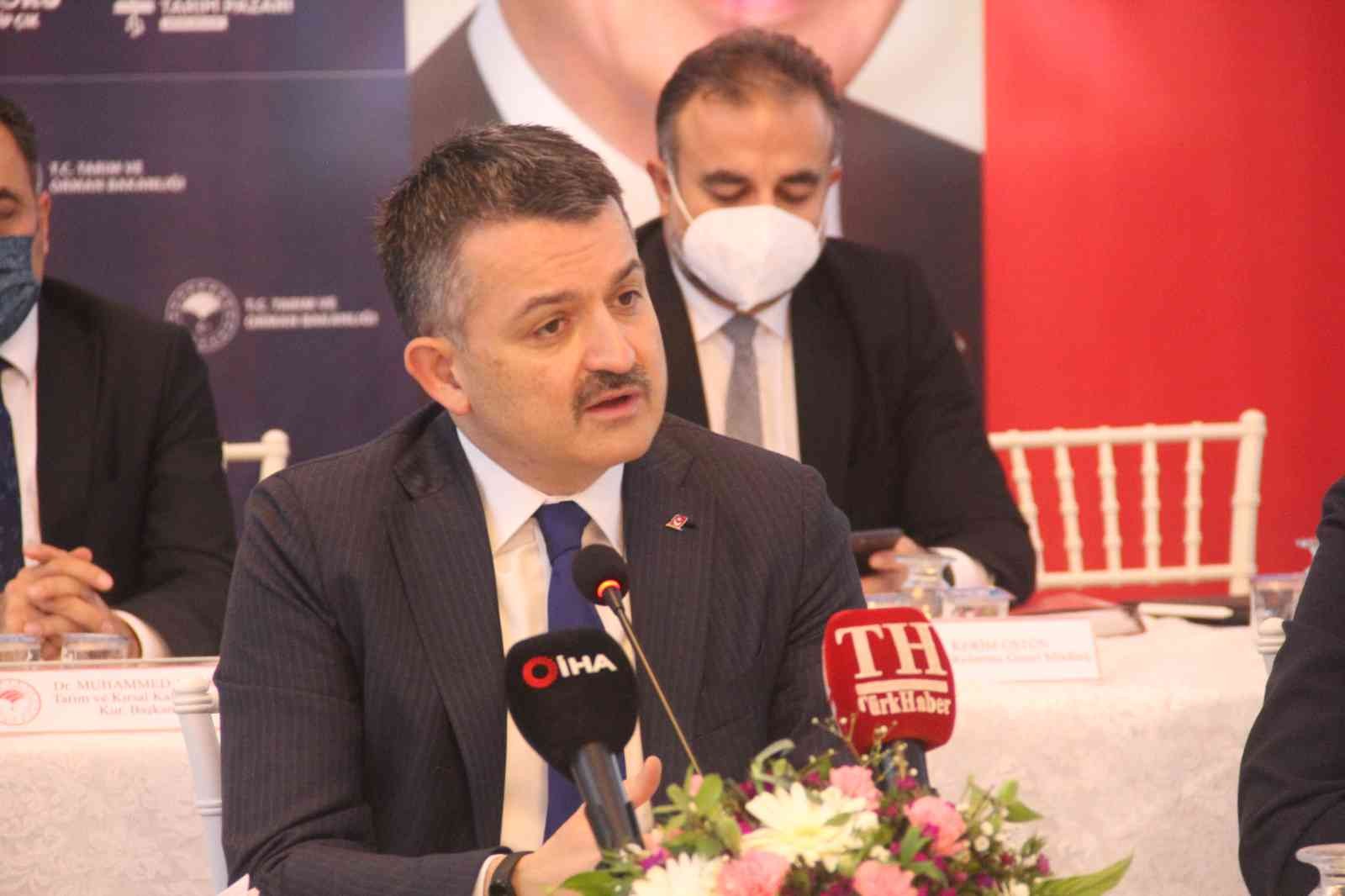 Bakan Pakdemirli: "Son 50 yılda sel, fırtına ve kuraklık afetleri 5 kat daha arttı"