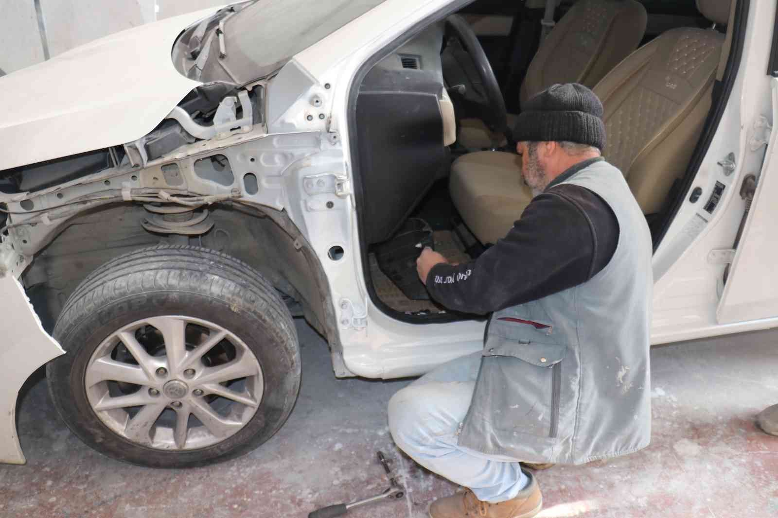 Malatya’daki oto sanayilerde kar yoğunluğu