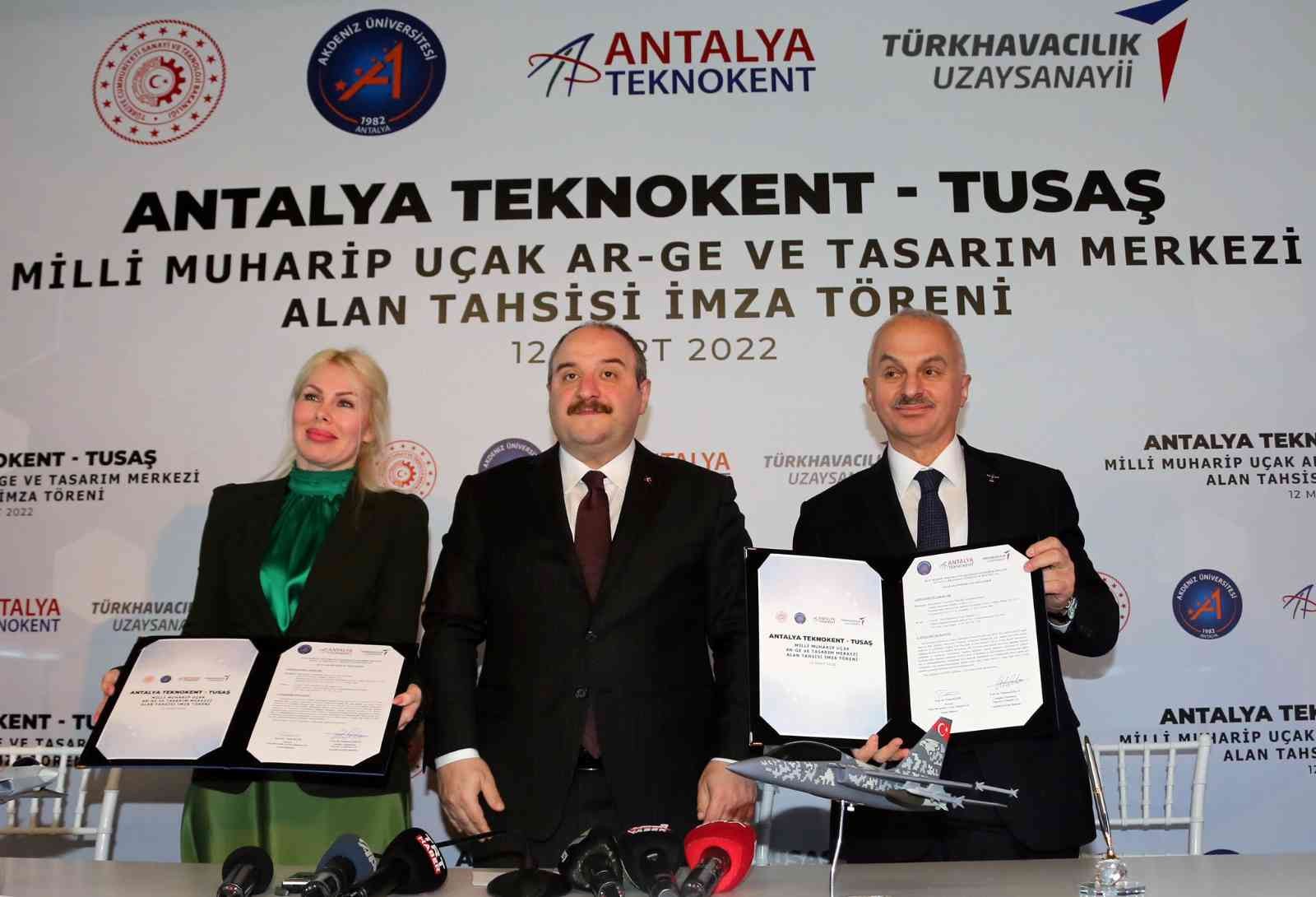 Bakan Varank:"Milli Muharip Uçak Projesi Antalya’dan irtifa kazanacak"