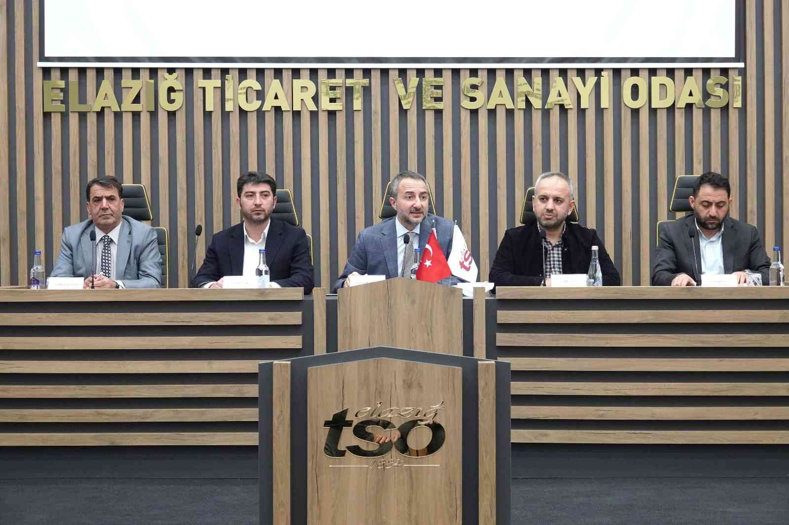 Kamu taahhüt ve müteahhitlik sektörü istişare toplantısı yapıldı