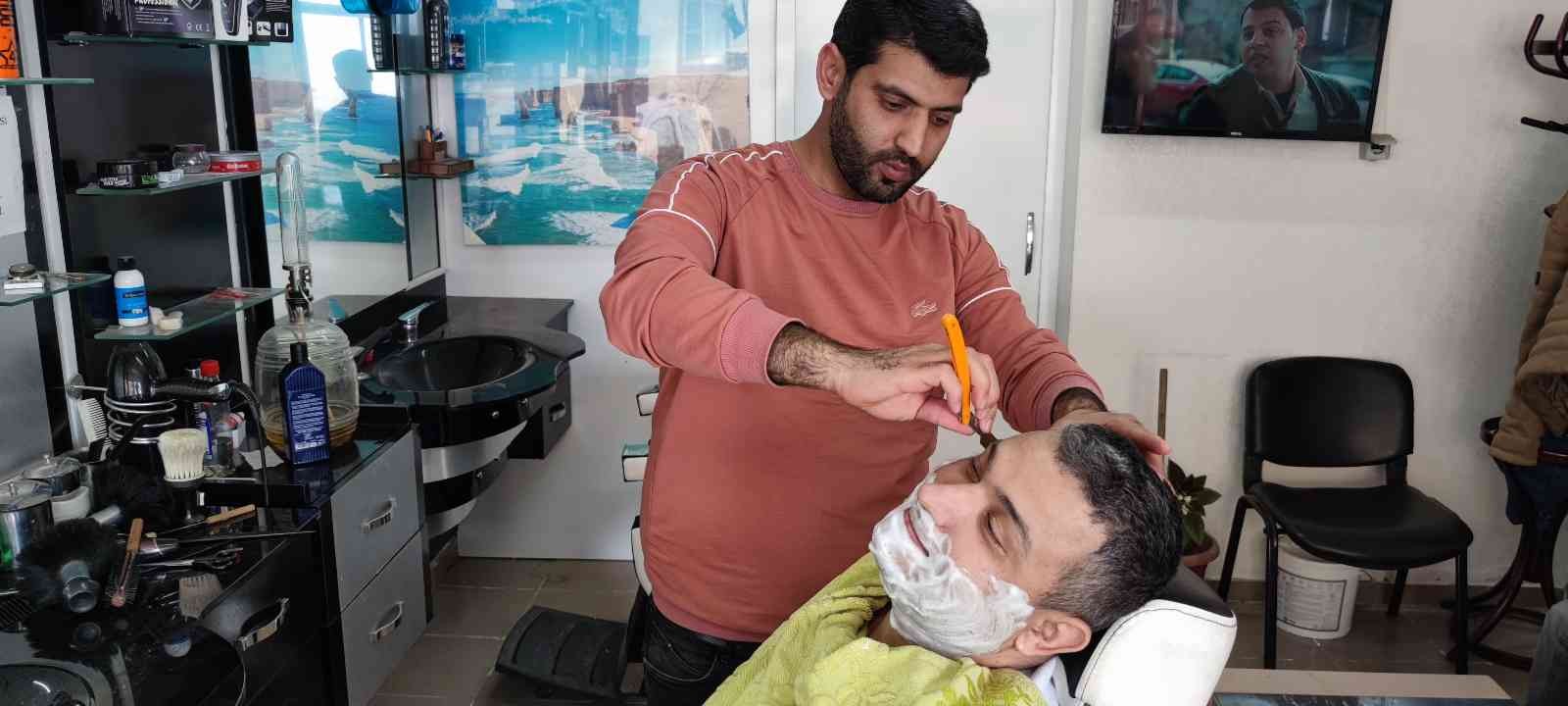 250 TL’lik tıraşı 20 TL’ye yapıyor